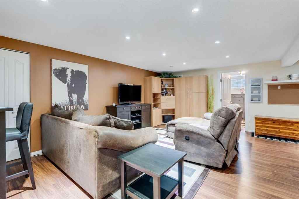 MLS® A2249098 - 6407 Dalton Drive NW in Dalhousie Calgary, Residential