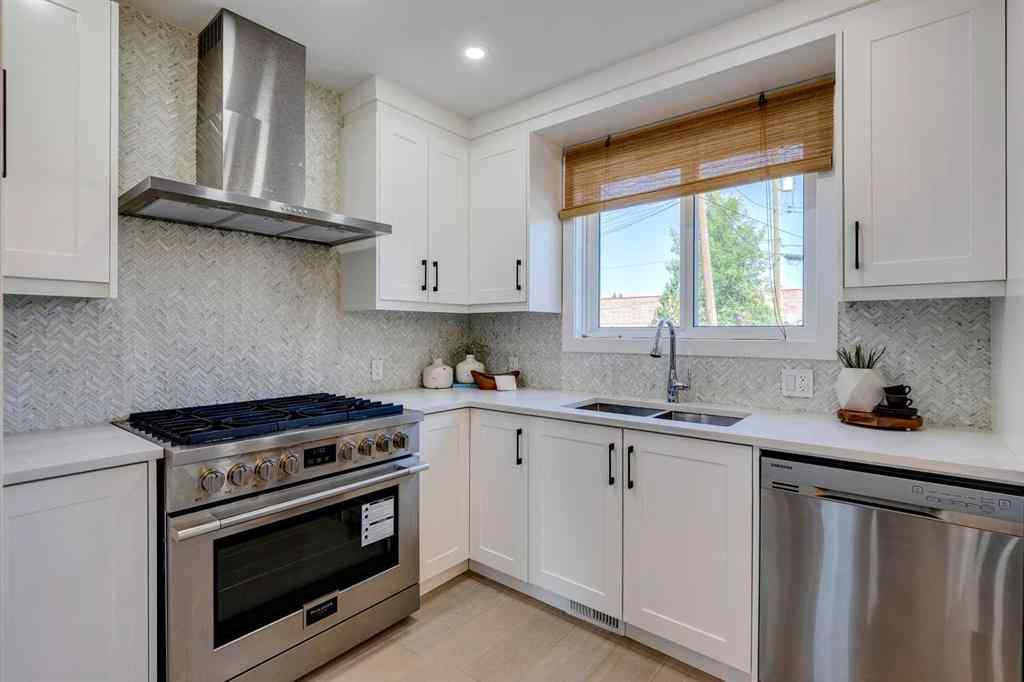 MLS® A2249100 - 232 15 Avenue NW in Crescent Heights Calgary, Residential