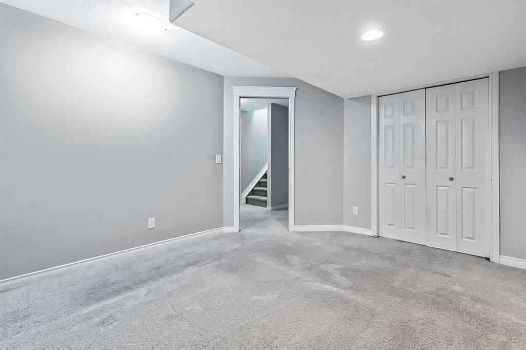 MLS® A2249101 - 287 Crystal Shores Drive  in Crystal Shores Okotoks, Residential