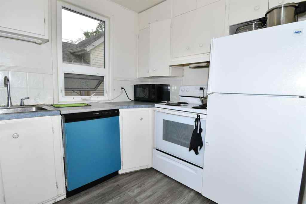 MLS® A2249105 - 127 2 Street E in Central Brooks, Residential