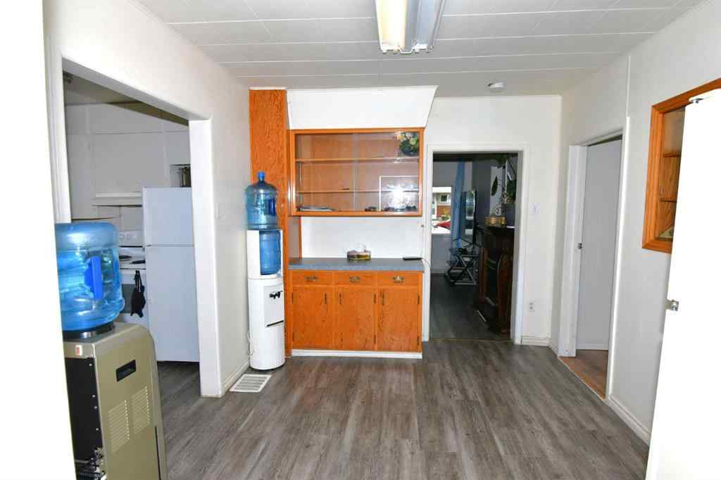 MLS® A2249105 - 127 2 Street E in Central Brooks, Residential