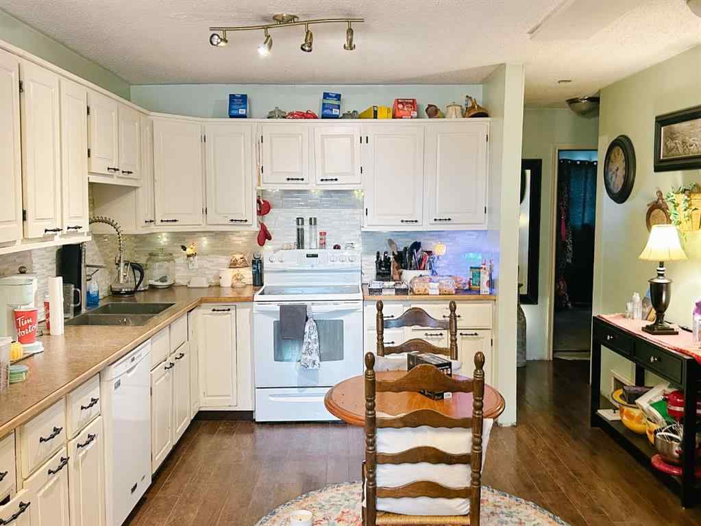 MLS® A2249106 - 4544 46 Avenue  in NONE Rocky Mountain House, Residential