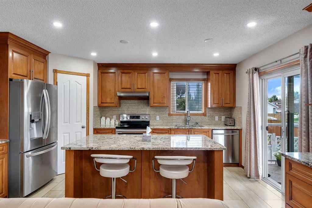 MLS® A2249108 - 345 Coral Keys Villas NE in Coral Springs Calgary, Residential