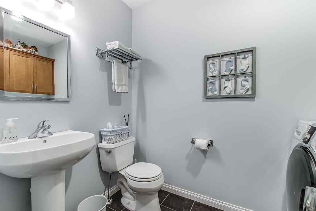 MLS® A2249109 - 136 Preston Avenue NE in Park View Medicine Hat, Residential
