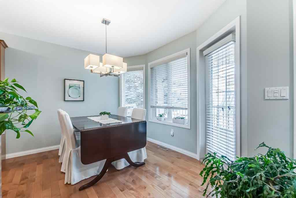 MLS® A2249109 - 136 Preston Avenue NE in Park View Medicine Hat, Residential