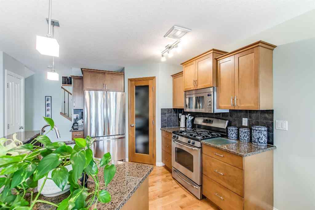 MLS® A2249109 - 136 Preston Avenue NE in Park View Medicine Hat, Residential