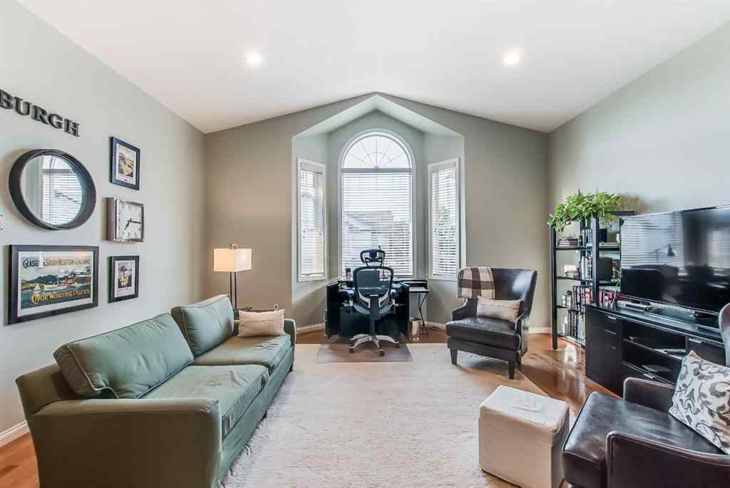 MLS® A2249109 - 136 Preston Avenue NE in Park View Medicine Hat, Residential