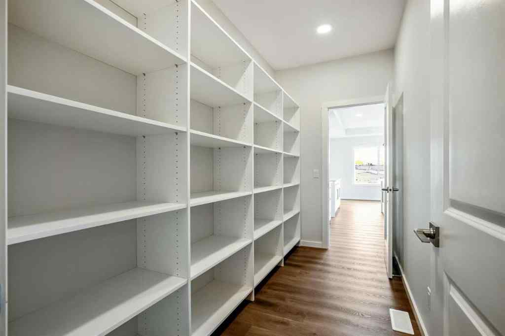 MLS® A2249127 - 27 Heritage Link  in Heritage Hills Cochrane, Residential