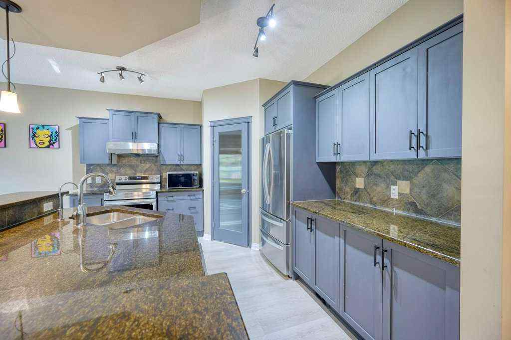 MLS® A2249130 - 34 Aspen Stone Mews SW in Aspen Woods Calgary, Residential