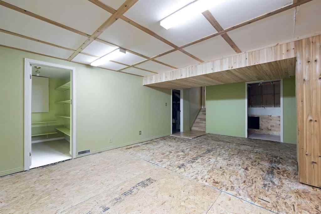 MLS® A2249151 - 154 Windsor Drive  in Thickwood Fort McMurray, Residential