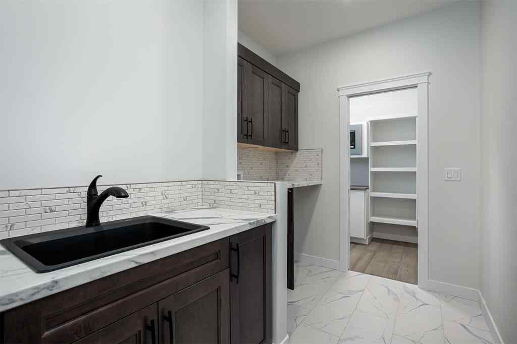 MLS® A2249156 - 2519 65 Street  in Valleyview Camrose, Residential