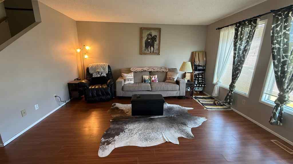 MLS® A2249162 - 109 Winkler Drive  in Hanna Hanna, Residential