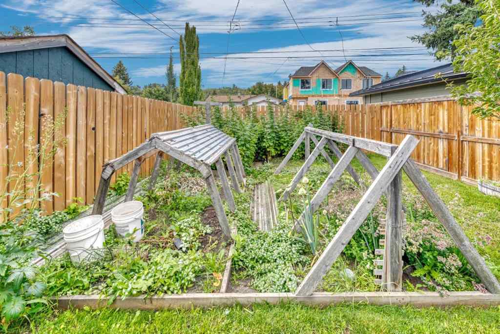 MLS® A2249164 - 8319 Bowness Road  in Bowness Calgary, Residential