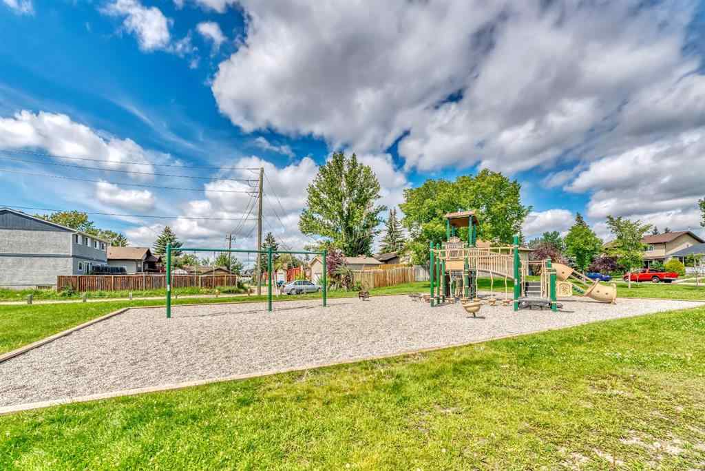 MLS® A2249165 - 5 Falsby Place NE in Falconridge Calgary, Residential