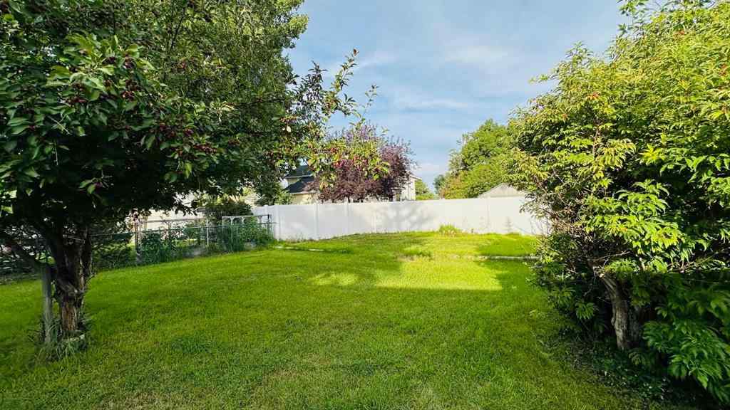 MLS® A2249166 - 1133 300 Newcastle Place   in Newcastle Drumheller, Residential