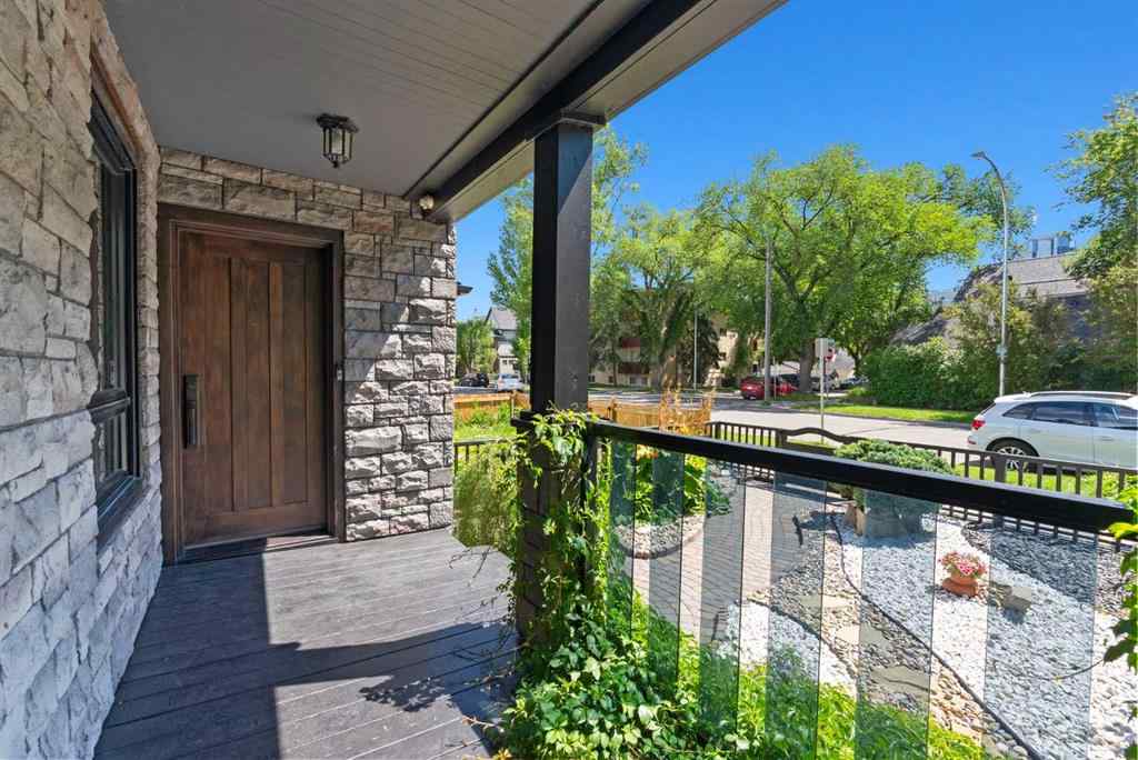 MLS® A2249179 - 904 1 Avenue NW in Sunnyside Calgary, Residential