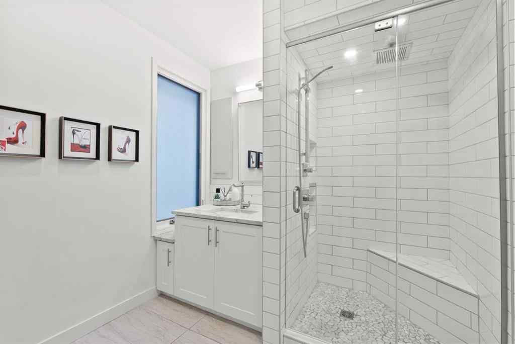 MLS® A2249179 - 904 1 Avenue NW in Sunnyside Calgary, Residential