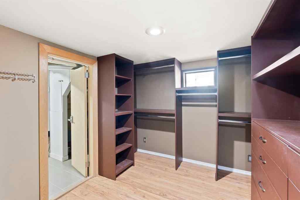 MLS® A2249179 - 904 1 Avenue NW in Sunnyside Calgary, Residential