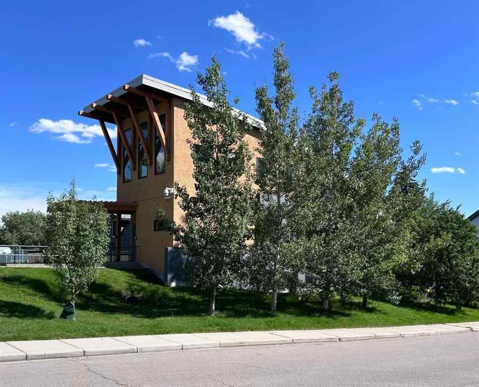 MLS® A2249186 - Unit #307 617 56 Avenue SW in Windsor Park Calgary, Residential