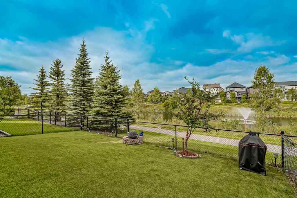 MLS® A2249190 - 225 Kingsmere Cove SE in Kings Heights Airdrie, Residential
