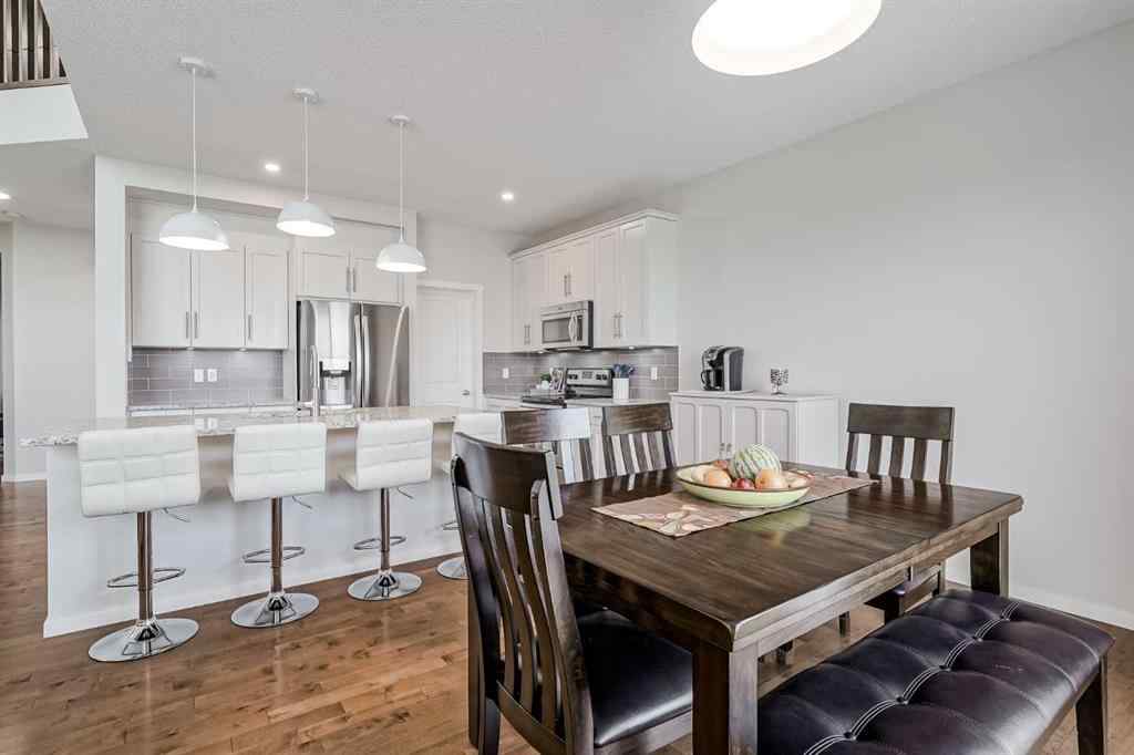 MLS® A2249190 - 225 Kingsmere Cove SE in Kings Heights Airdrie, Residential