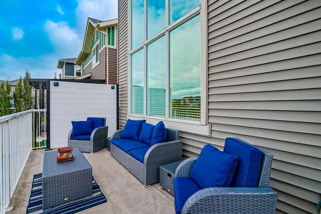 MLS® A2249190 - 225 Kingsmere Cove SE in Kings Heights Airdrie, Residential