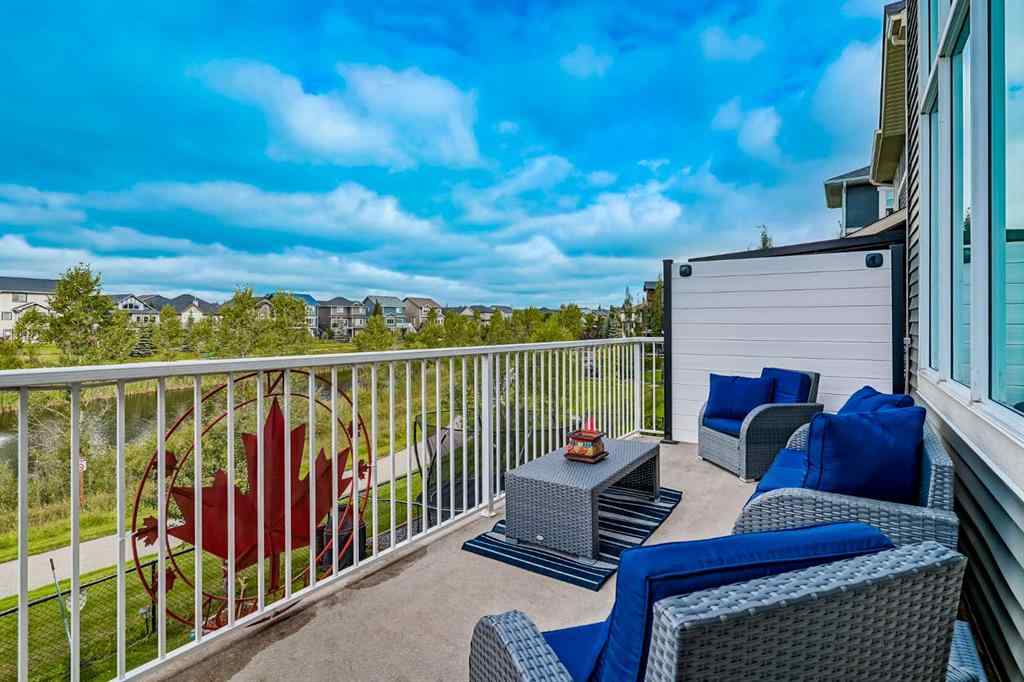 MLS® A2249190 - 225 Kingsmere Cove SE in Kings Heights Airdrie, Residential
