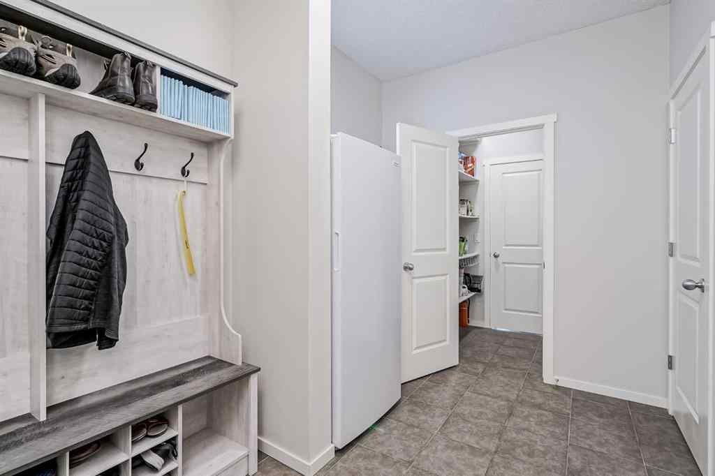 MLS® A2249190 - 225 Kingsmere Cove SE in Kings Heights Airdrie, Residential