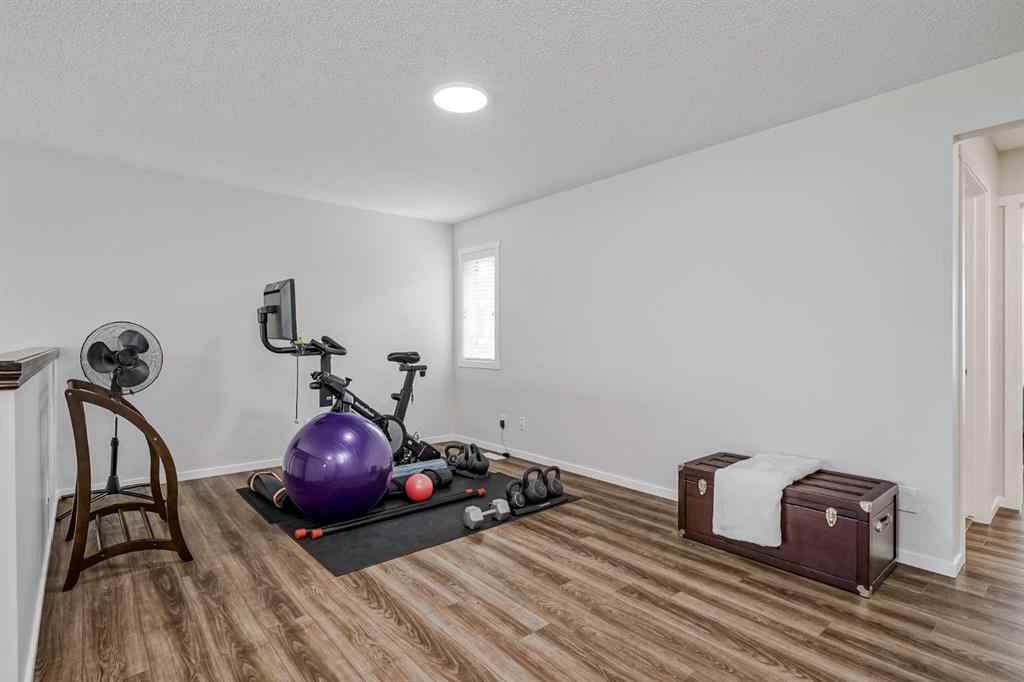 MLS® A2249190 - 225 Kingsmere Cove SE in Kings Heights Airdrie, Residential