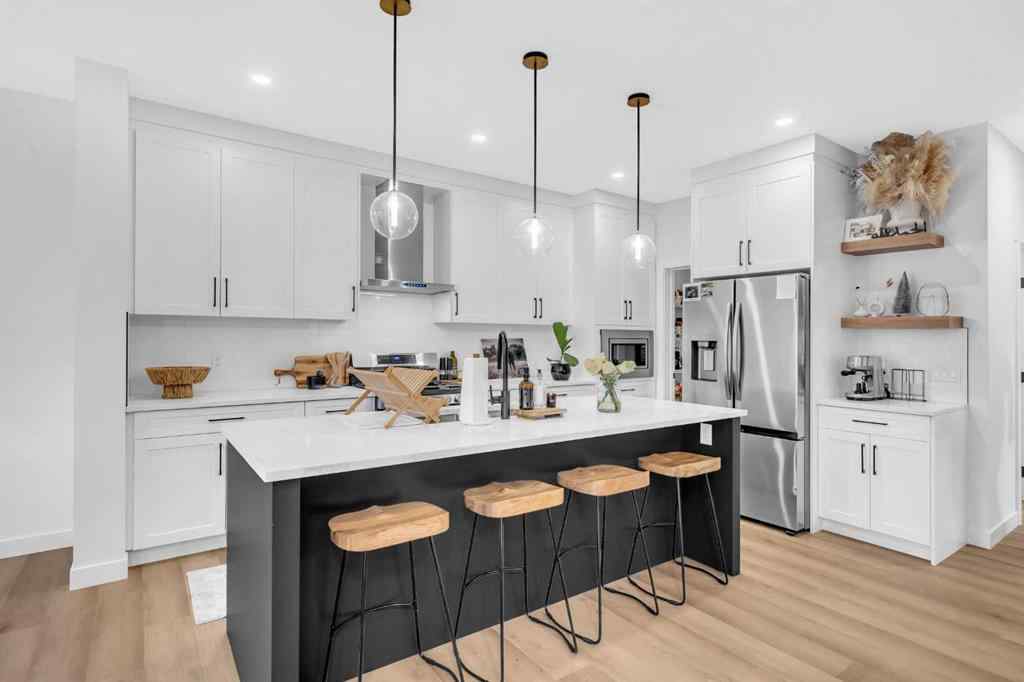 MLS® A2249195 - 11 Heritage Circle  in Heritage Hills Cochrane, Residential