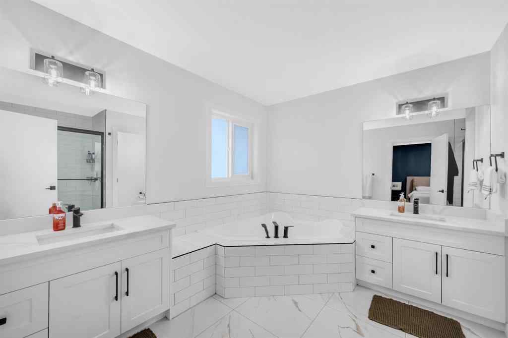 MLS® A2249195 - 11 Heritage Circle  in Heritage Hills Cochrane, Residential