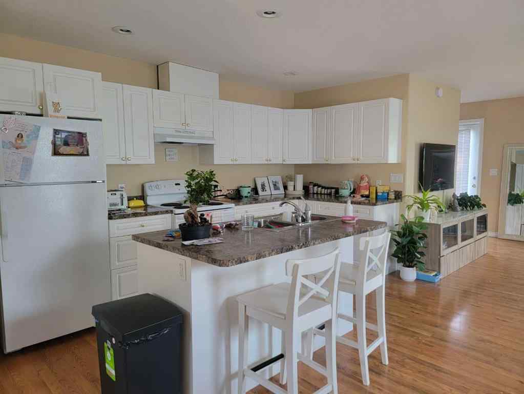 MLS® A2249212 - 11312 91 Street  in Lower West Peace Peace River, Residential