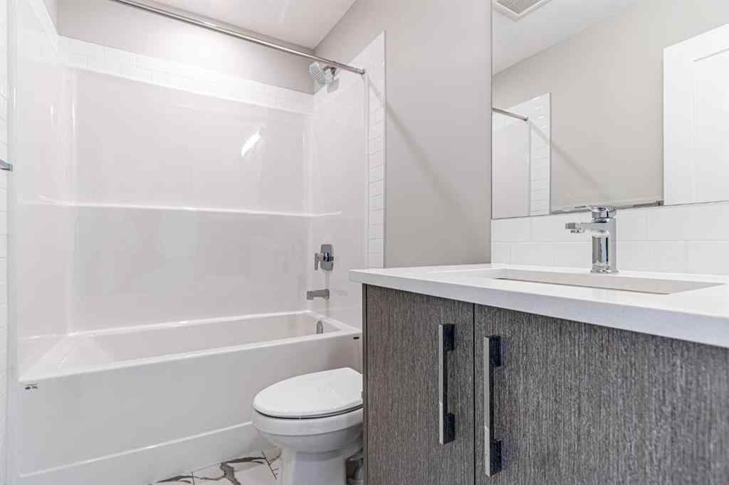 MLS® A2249217 - 121 Dawson Wharf View  SE in Dawson\'s Landing Chestermere, Residential