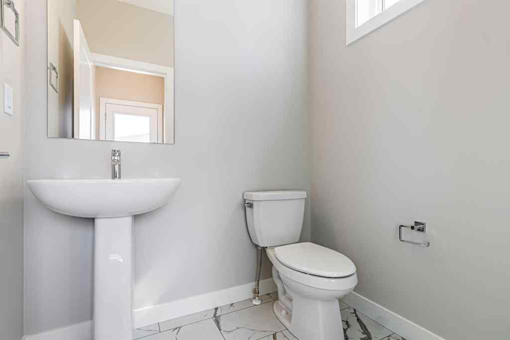 MLS® A2249217 - 121 Dawson Wharf View  SE in Dawson\'s Landing Chestermere, Residential