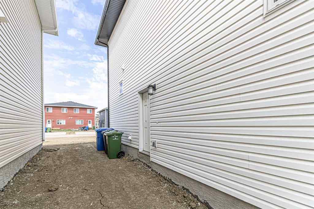 MLS® A2249217 - 121 Dawson Wharf View  SE in Dawson\'s Landing Chestermere, Residential