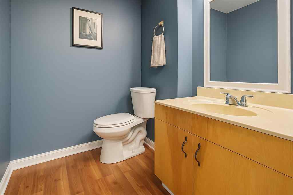 MLS® A2249230 - 48 Shawcliffe Place SW in Shawnessy Calgary, Residential