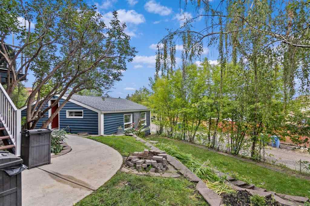 MLS® A2249230 - 48 Shawcliffe Place SW in Shawnessy Calgary, Residential