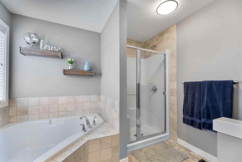 MLS® A2249234 - 112 Kingsbridge Way  in Kings Heights Airdrie, Residential