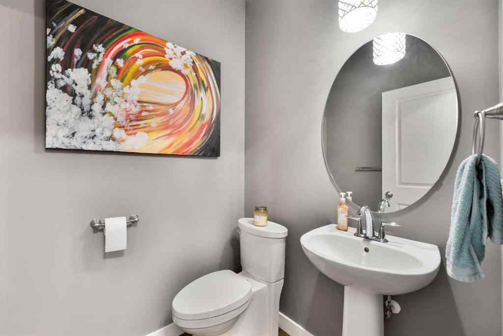 MLS® A2249234 - 112 Kingsbridge Way  in Kings Heights Airdrie, Residential