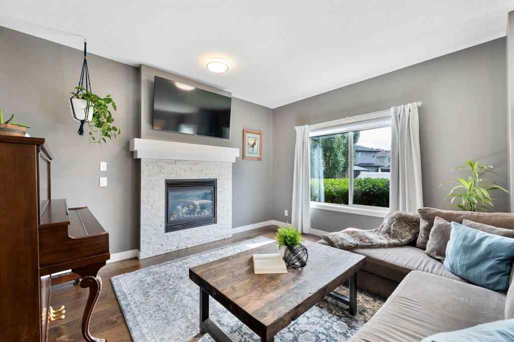 MLS® A2249234 - 112 Kingsbridge Way  in Kings Heights Airdrie, Residential