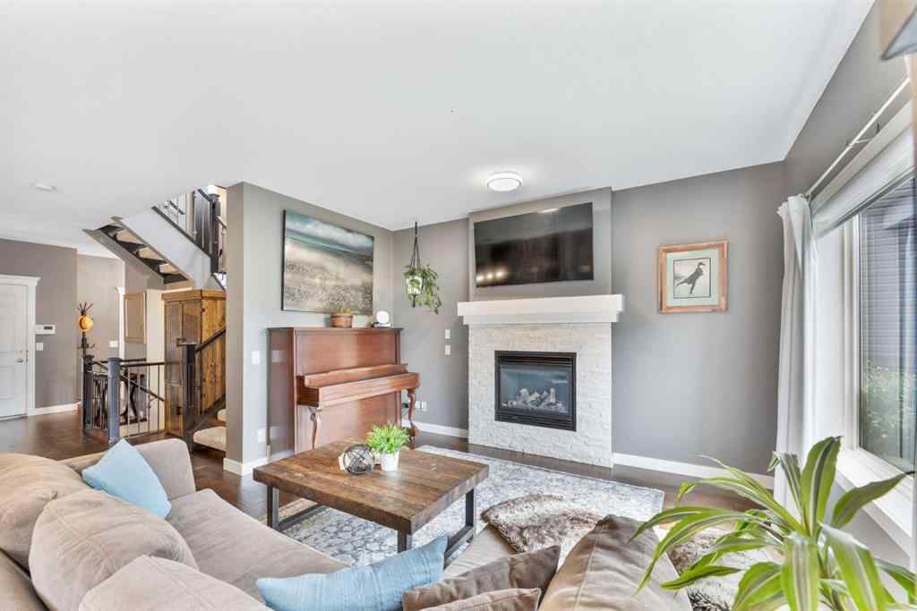 MLS® A2249234 - 112 Kingsbridge Way  in Kings Heights Airdrie, Residential
