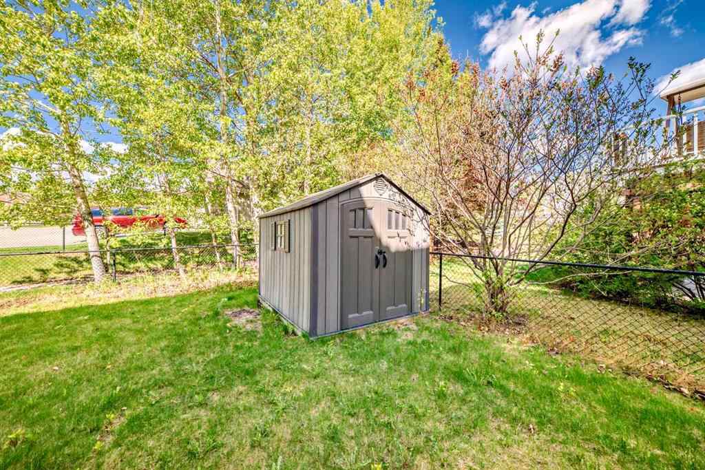 MLS® A2249237 - 327 Discovery Place SW in Discovery Ridge Calgary, Residential