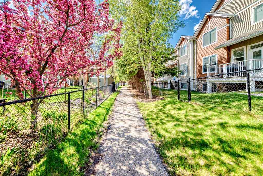 MLS® A2249237 - 327 Discovery Place SW in Discovery Ridge Calgary, Residential