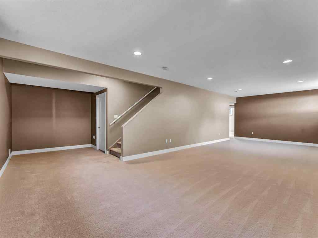 MLS® A2249240 - 12 Cottonwood Bay SW in Cottonwood Medicine Hat, Residential