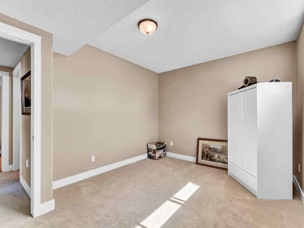 MLS® A2249240 - 12 Cottonwood Bay SW in Cottonwood Medicine Hat, Residential