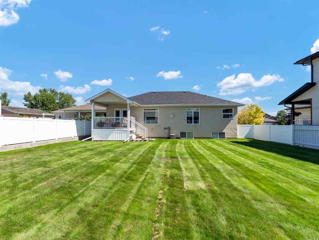 MLS® A2249240 - 12 Cottonwood Bay SW in Cottonwood Medicine Hat, Residential