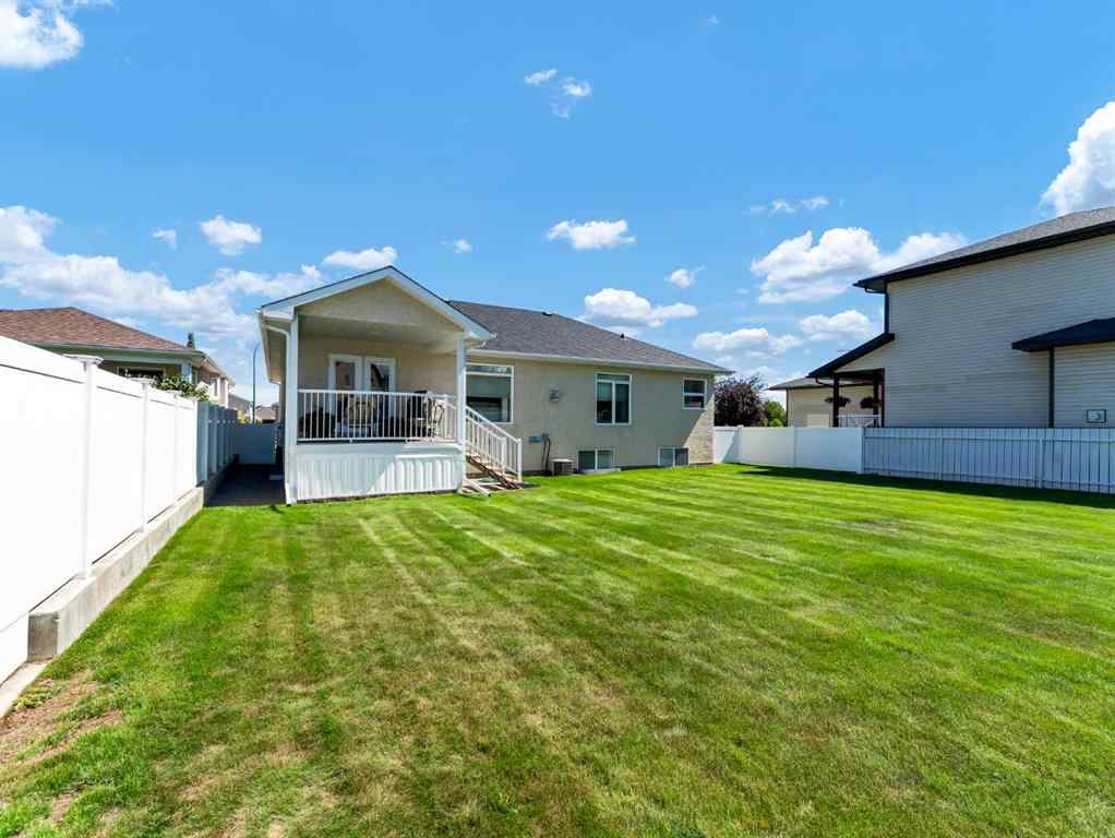 MLS® A2249240 - 12 Cottonwood Bay SW in Cottonwood Medicine Hat, Residential
