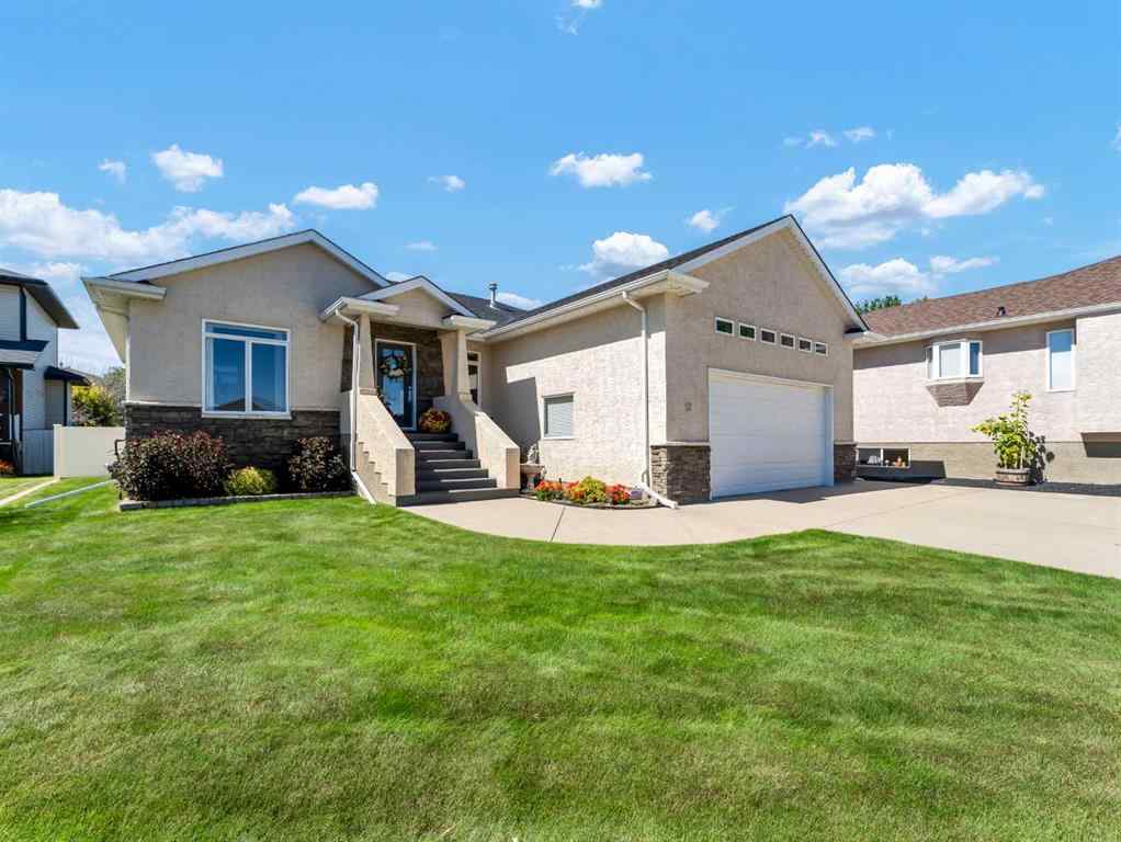 MLS® A2249240 - 12 Cottonwood Bay SW in Cottonwood Medicine Hat, Residential