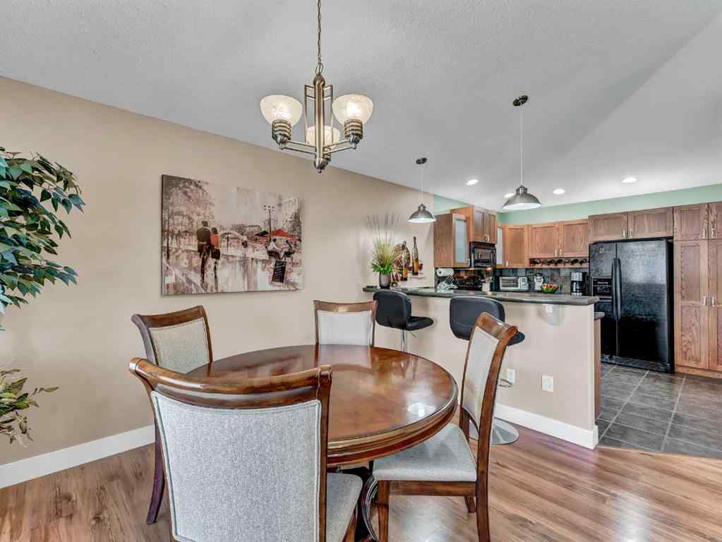 MLS® A2249240 - 12 Cottonwood Bay SW in Cottonwood Medicine Hat, Residential