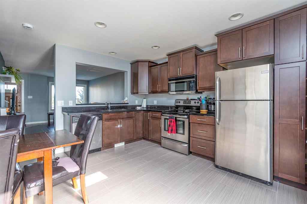 MLS® A2249242 - Unit #4 4118 41 Avenue   in Larsen Grove Lloydminster, Residential